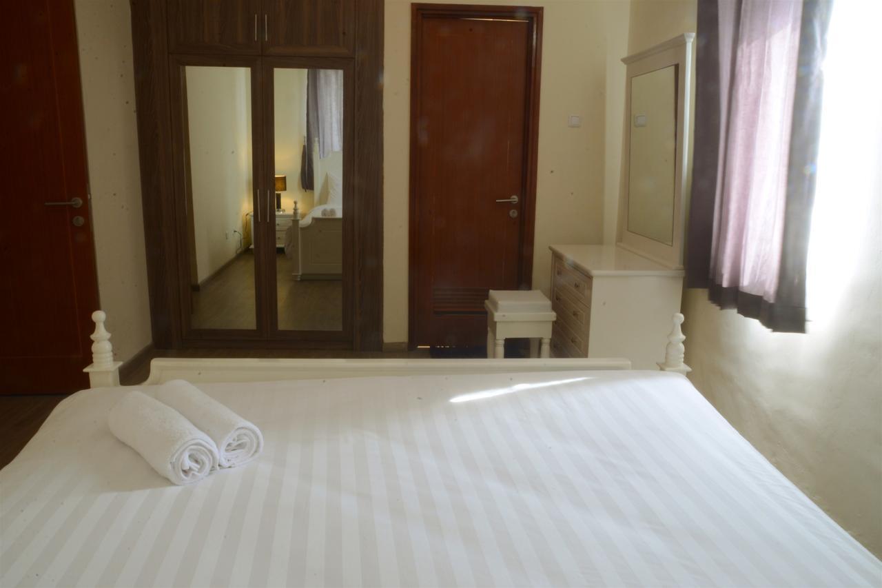 3Br Grand Palace With Private Bathtub By Travelio Jakarta Exterior foto