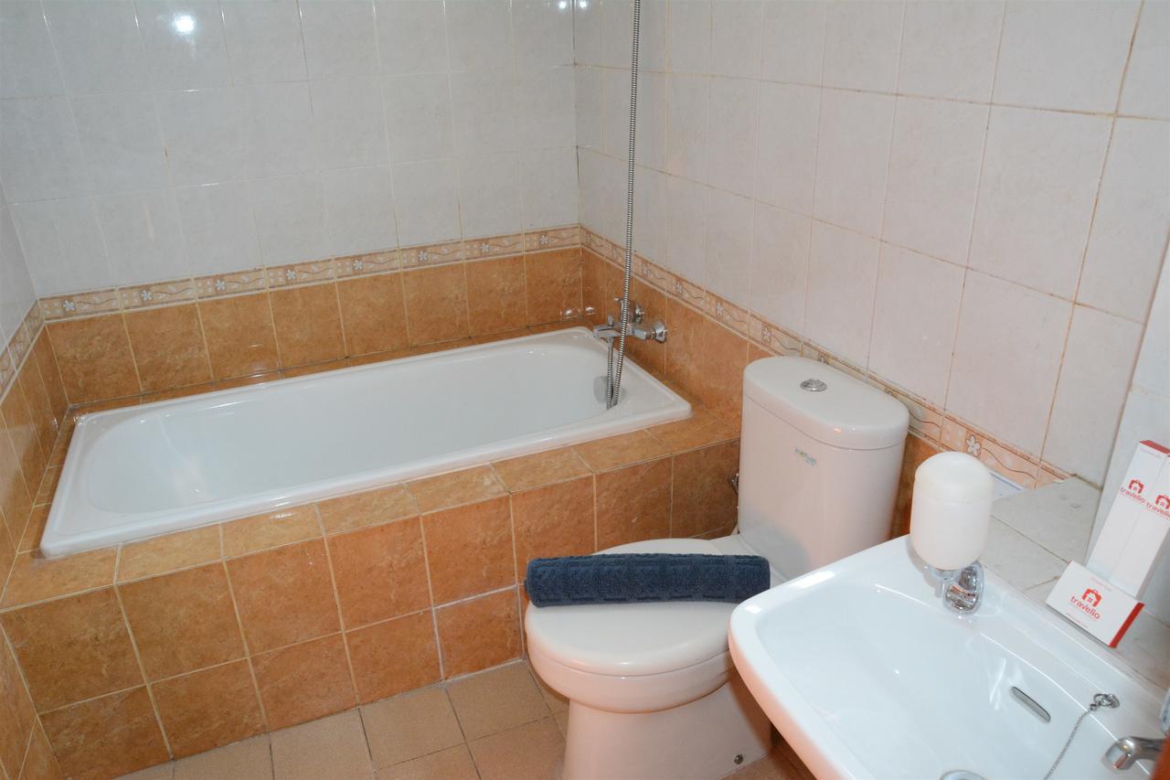 3Br Grand Palace With Private Bathtub By Travelio Jakarta Exterior foto